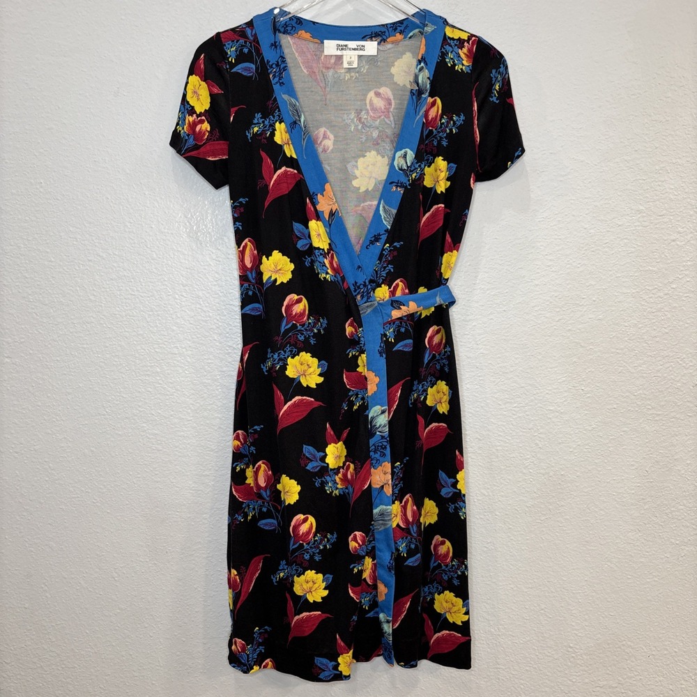 Diane Von Furstenberg Floral Wrap Dress - Size 2